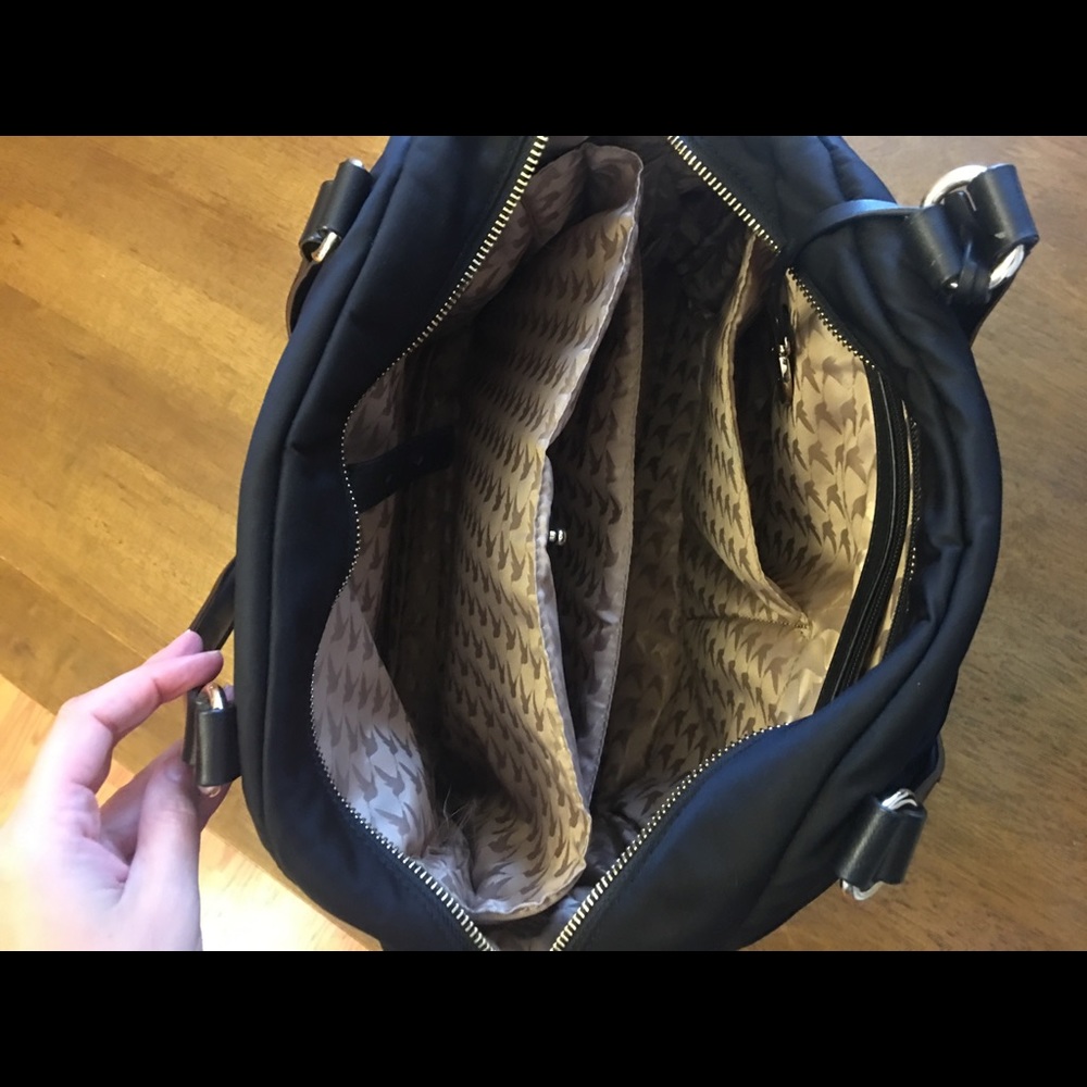 Lo & Sons O.G. Shoulder bag